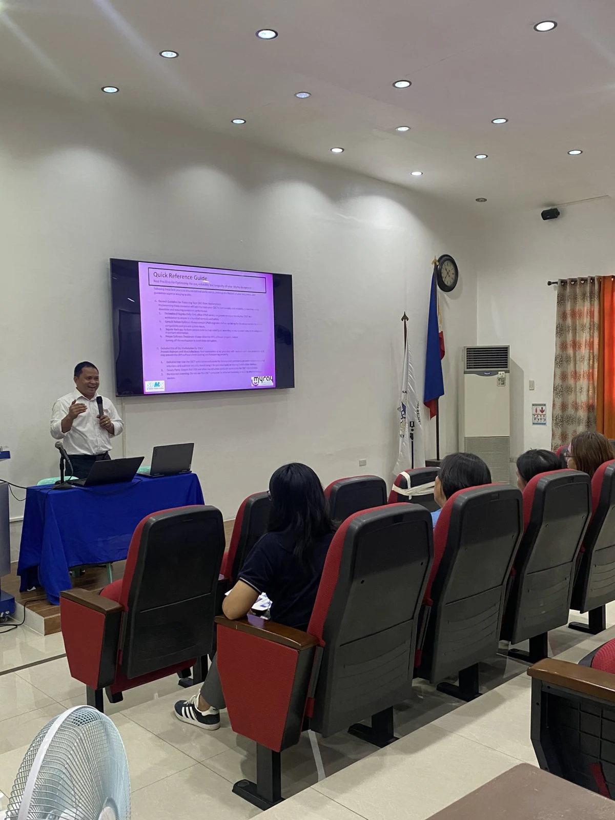 SPMS presenter leading a MyRay equipment education session